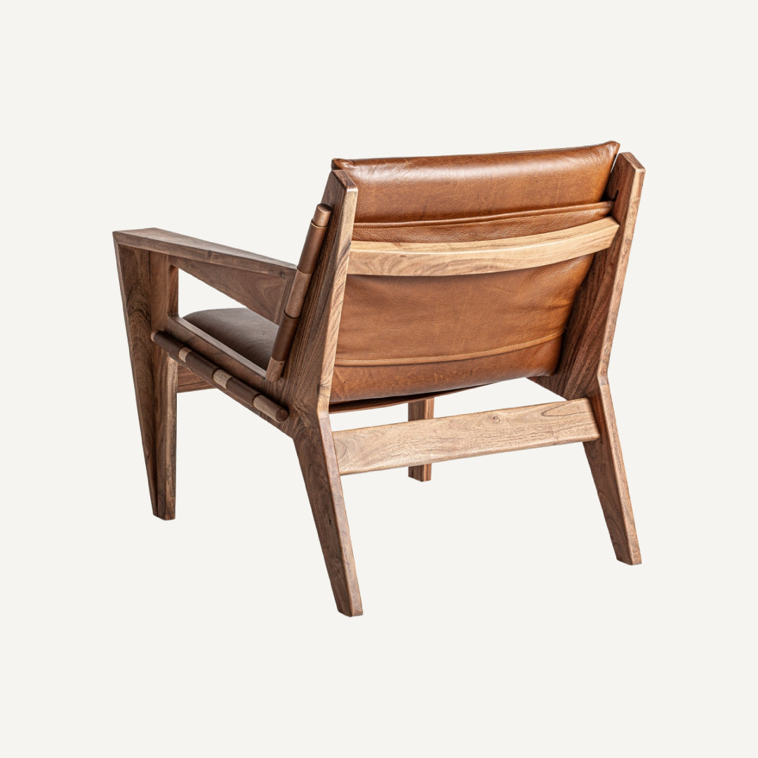 Fauteuil en cuir marron et bois d'acacia