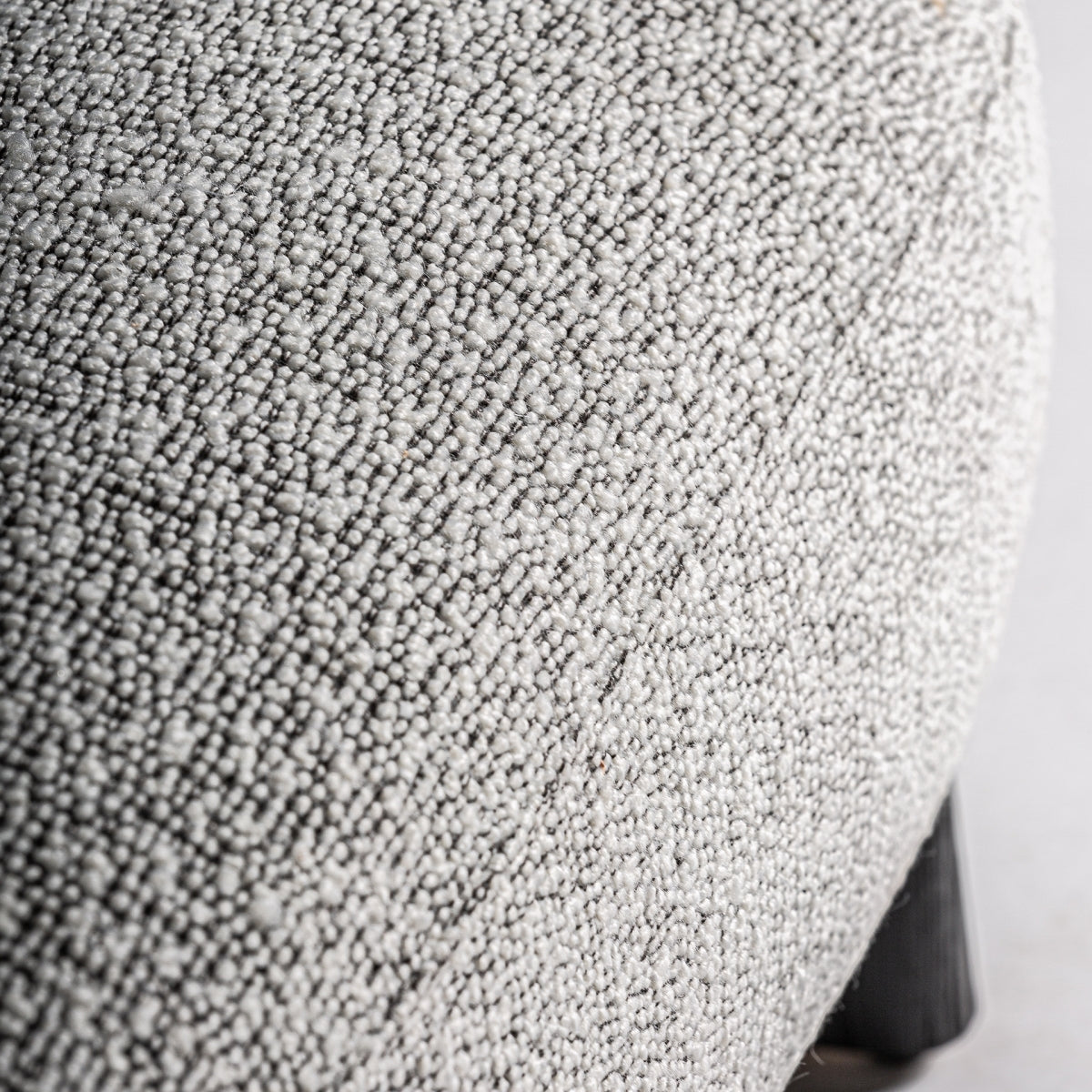 Fauteuil bouclé gris