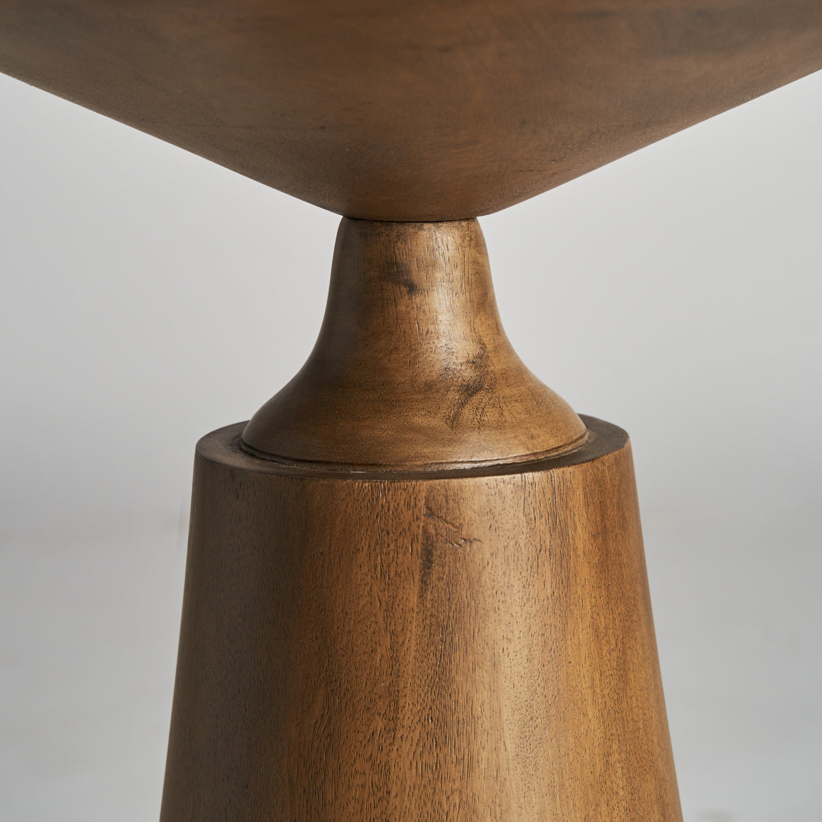 Table d'appoint en manguier marron