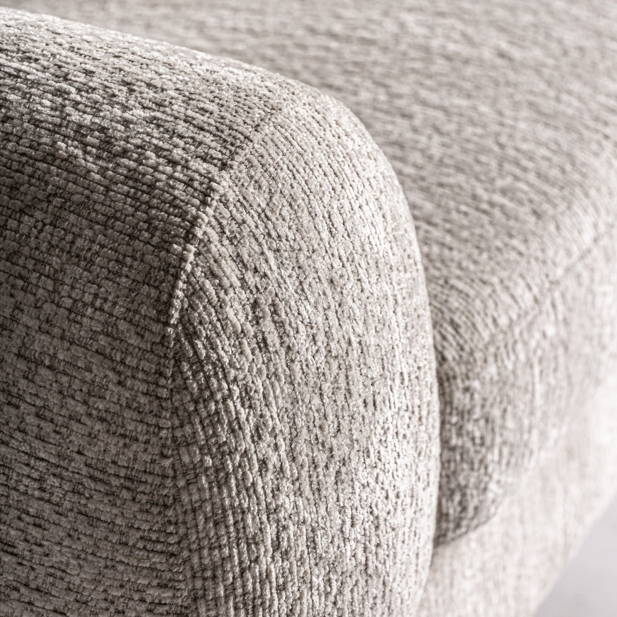 Fauteuil pivotant en tissu blanc cassé