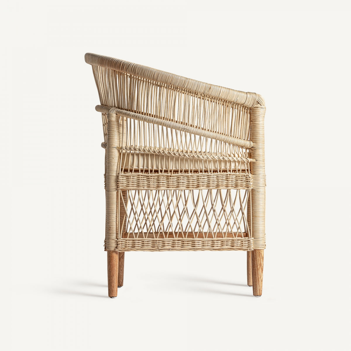 Fauteuil en rotin et bois de mindi