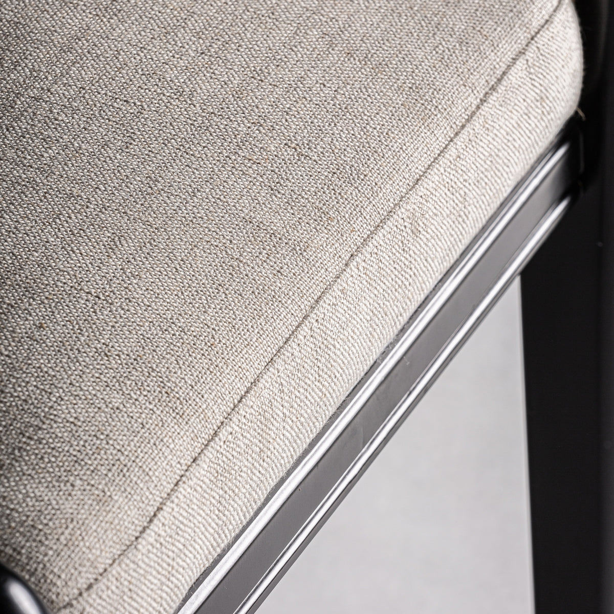 Chaise de salle à manger en tissu crème