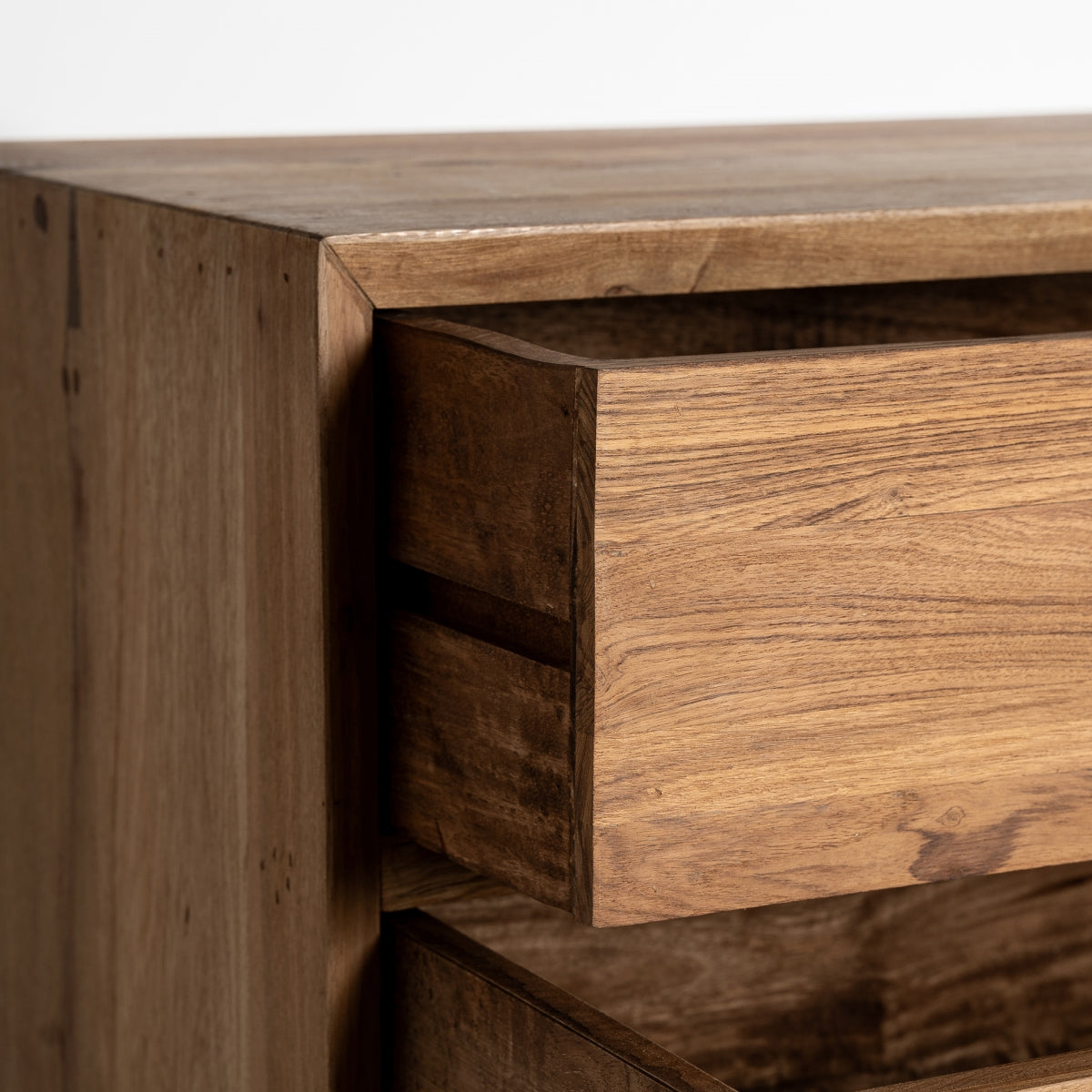 Table de chevet en bois recyclé
