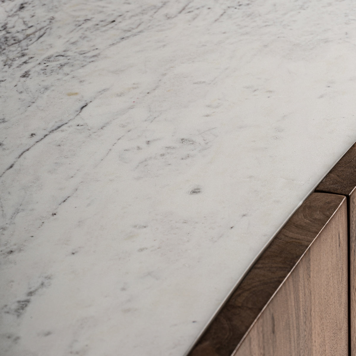 Buffet en bois de manguier et marbre blanc